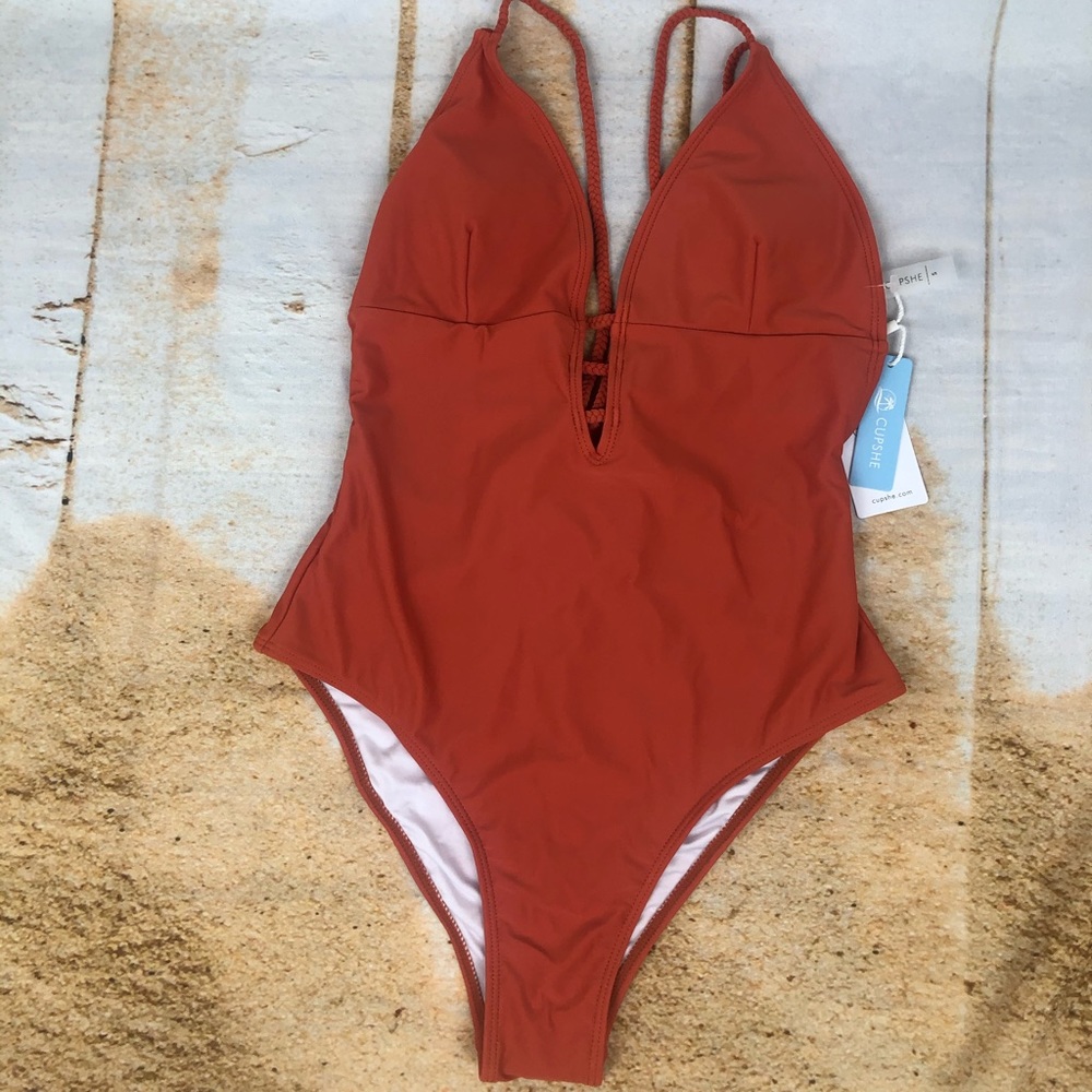 CUPSHE NWT 1 piece swimsuit with decorative straps